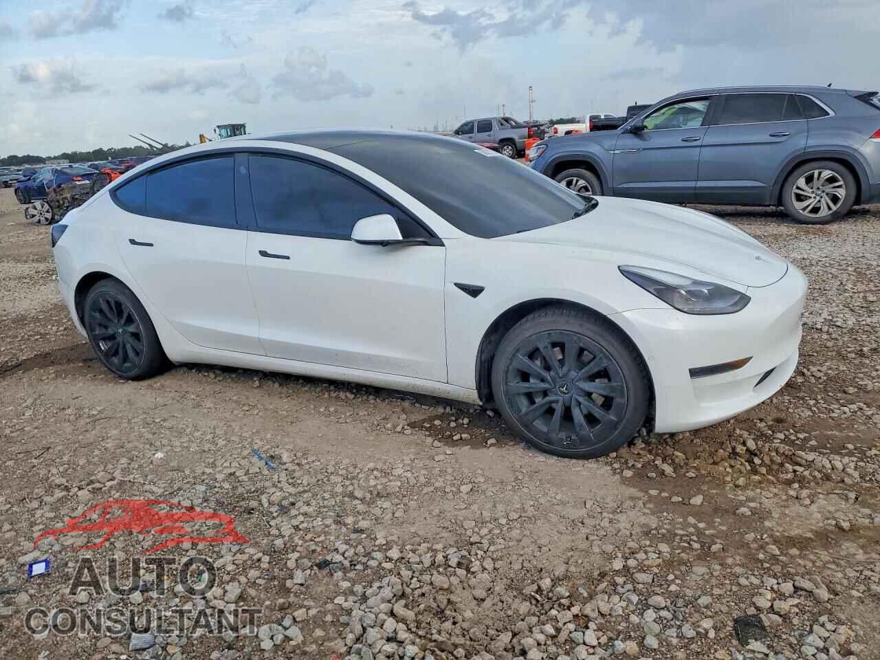 TESLA MODEL 3 2022 - 5YJ3E1EA7NF289070