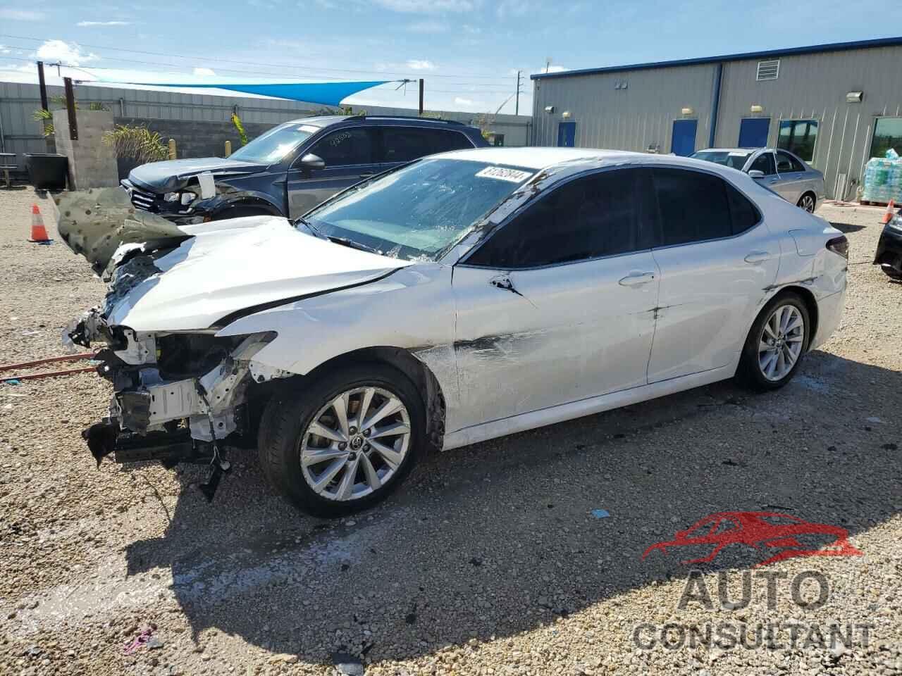 TOYOTA CAMRY 2021 - 4T1C11AKXMU464942