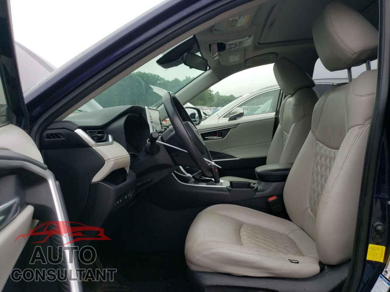 TOYOTA RAV4 2019 - JTMP1RFV9KD511155