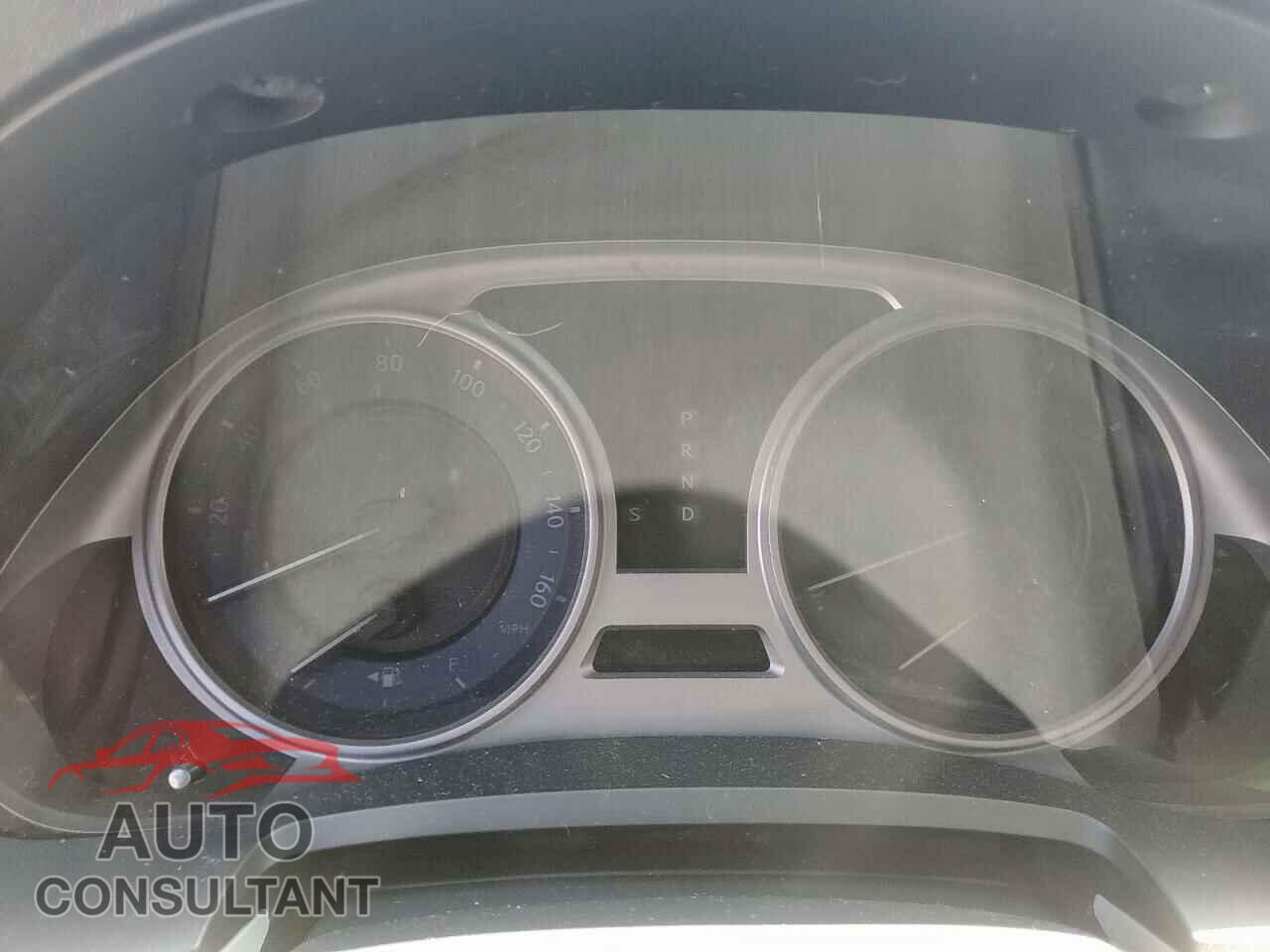 LEXUS IS 2010 - JTHBF5C25A5107596