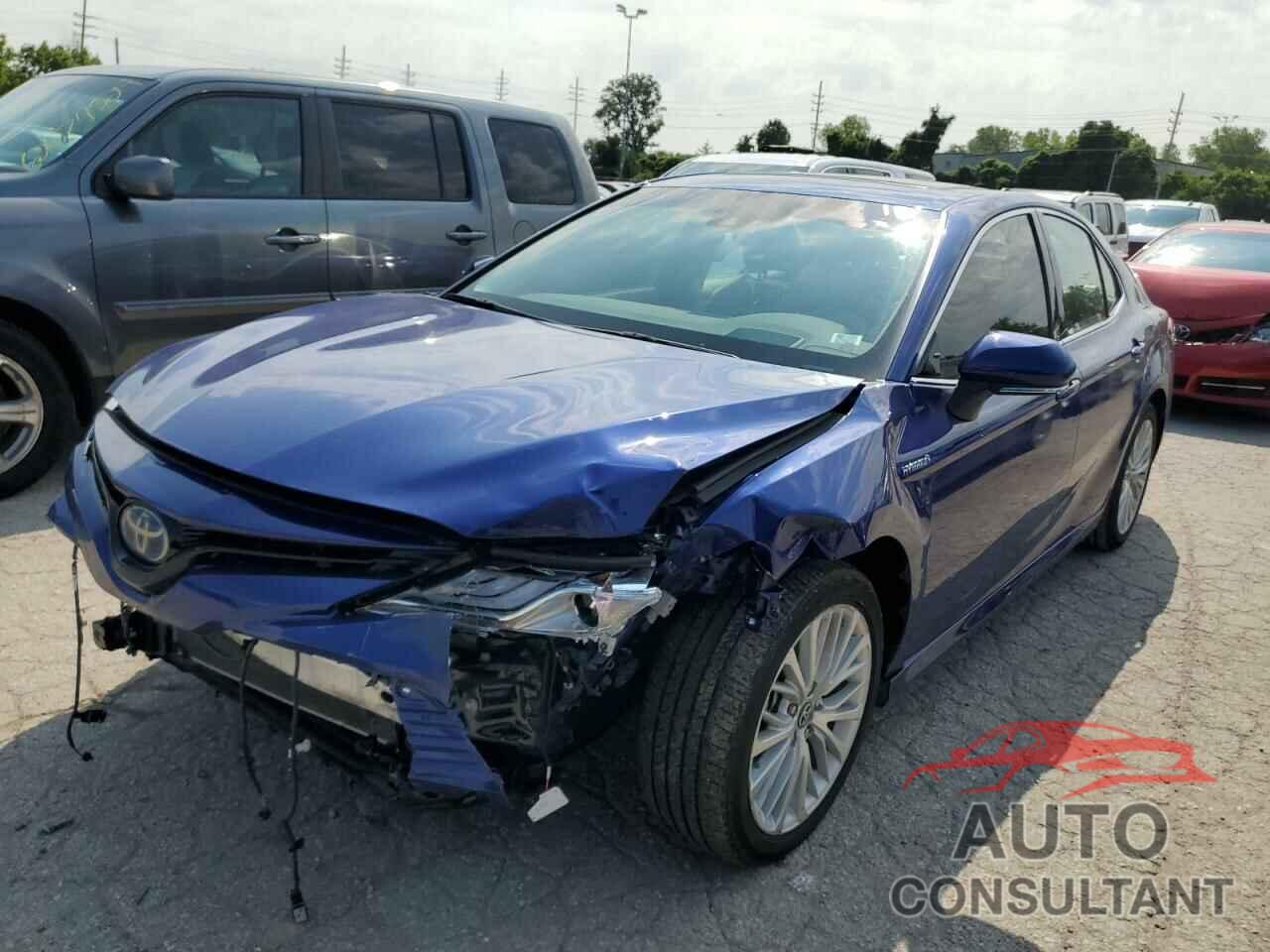 TOYOTA CAMRY 2018 - 4T1B21HK3JU507530