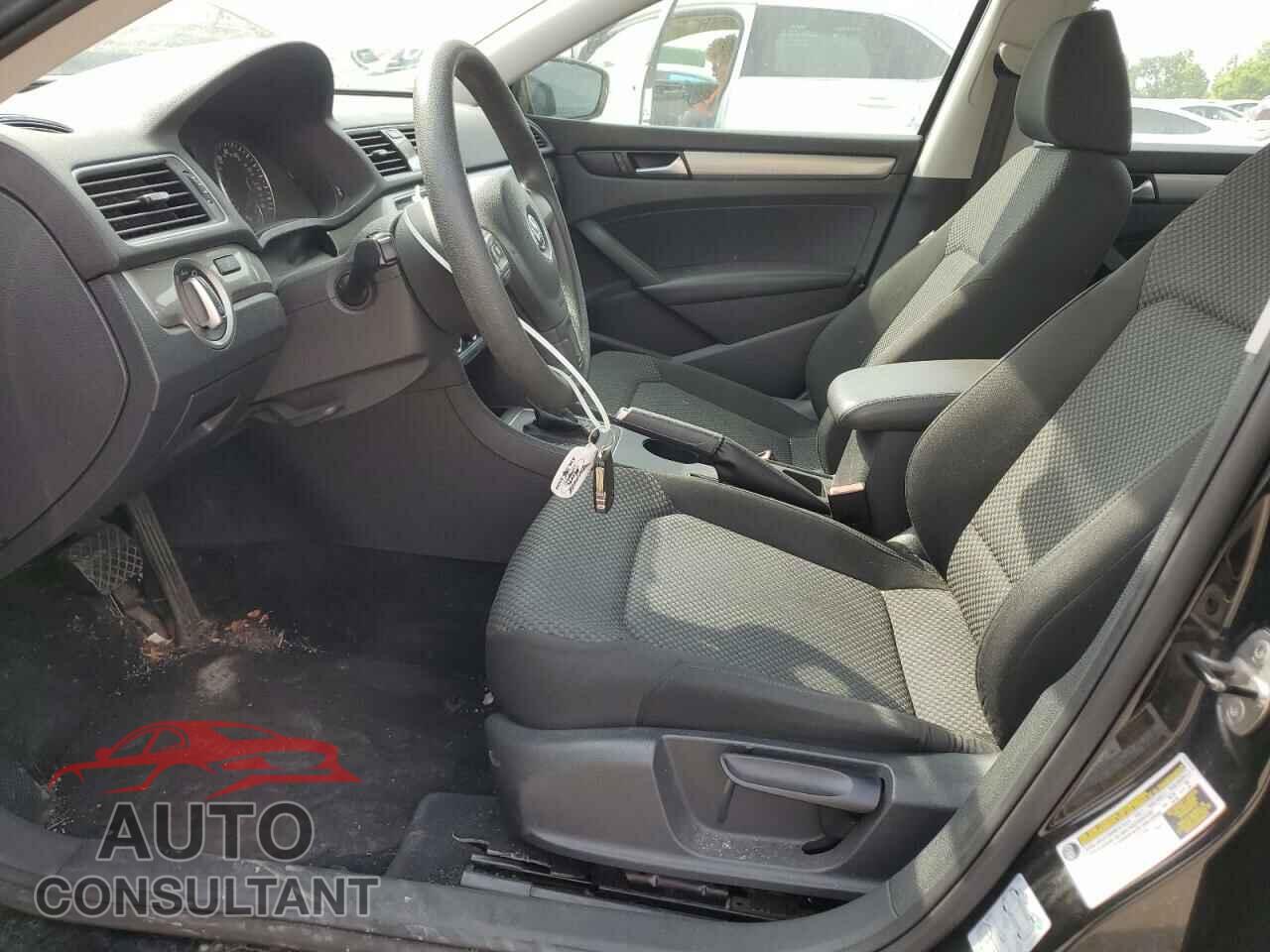 VOLKSWAGEN PASSAT 2014 - 1VWAP7A36EC009645