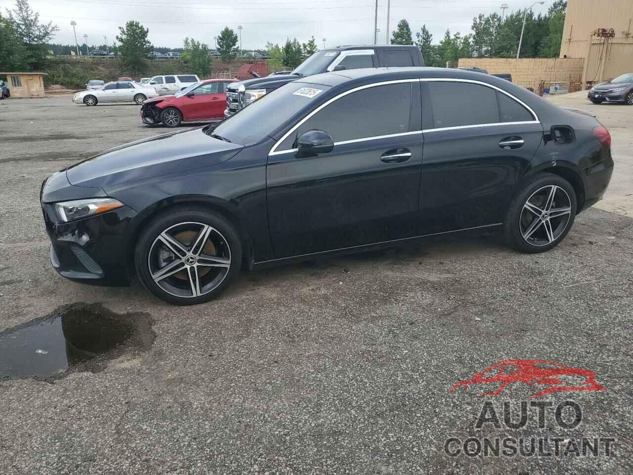 MERCEDES-BENZ A-CLASS 2019 - WDD3G4EB4KW006240