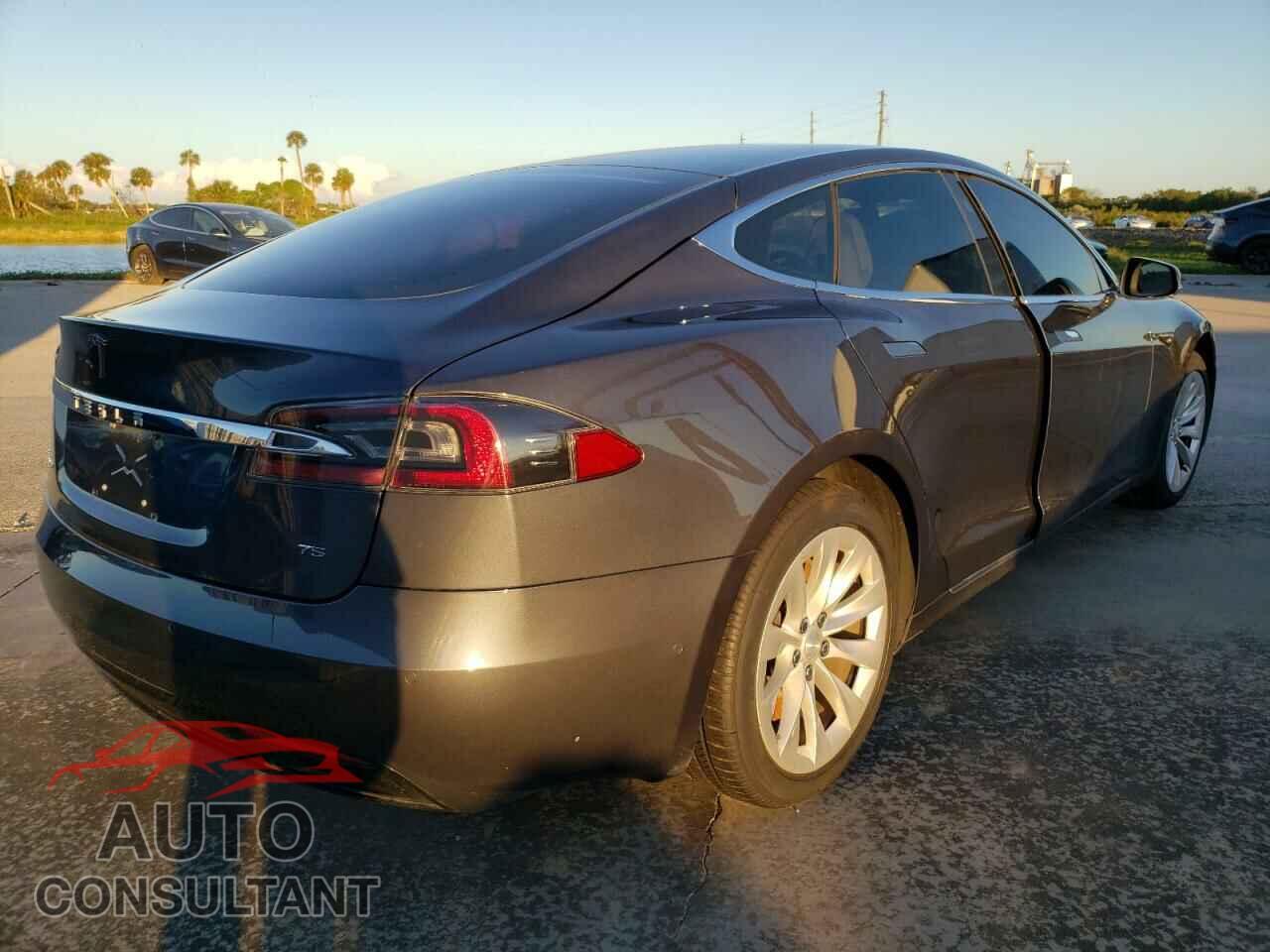 TESLA MODEL S 2017 - 5YJSA1E16HF188968