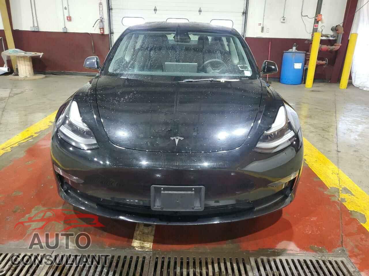 TESLA MODEL 3 2023 - 5YJ3E1EA4PF451241
