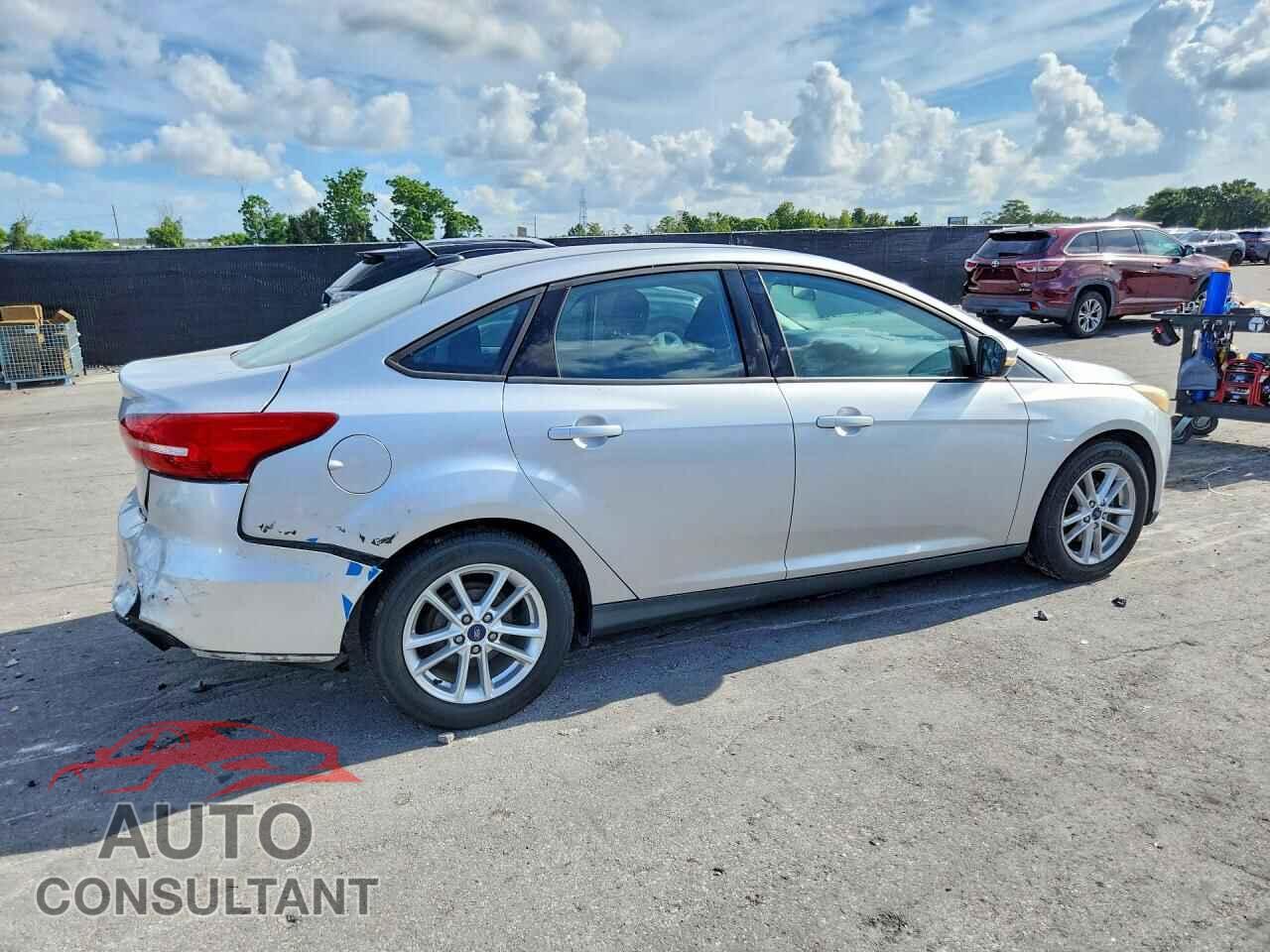 FORD FOCUS 2016 - 1FADP3F2XGL341038
