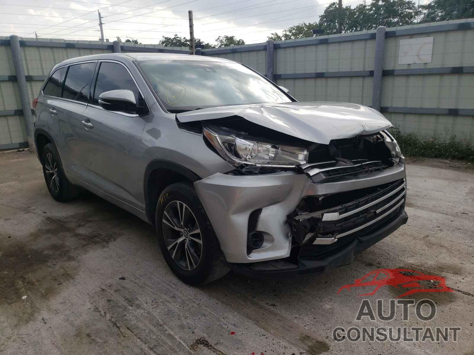 TOYOTA HIGHLANDER 2017 - 5TDZARFH8HS027851