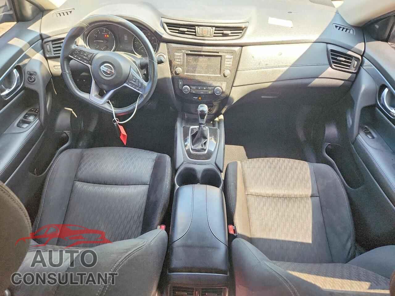 NISSAN ROGUE 2018 - KNMAT2MVXJP511706