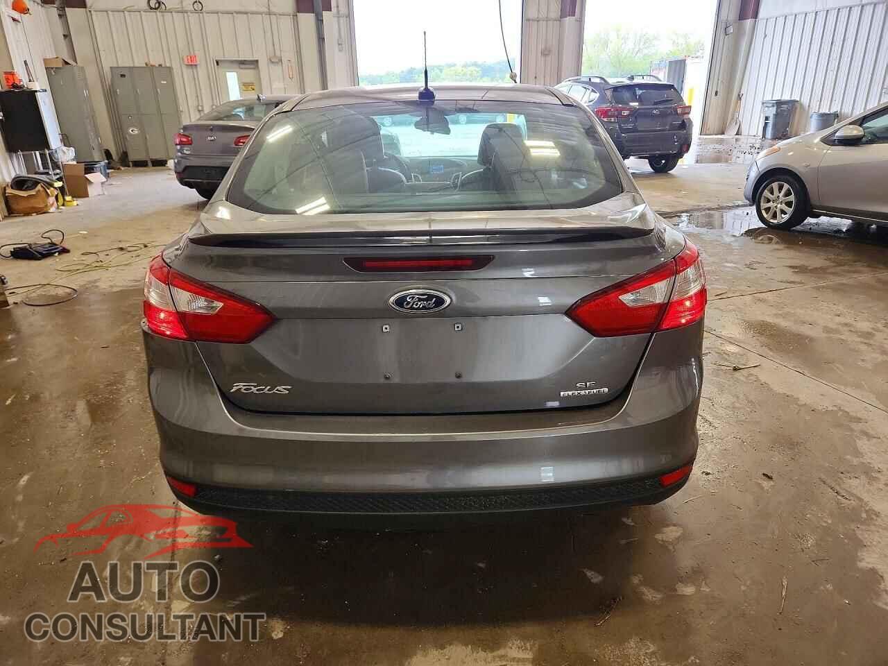 FORD FOCUS 2014 - 1FADP3F29EL194675