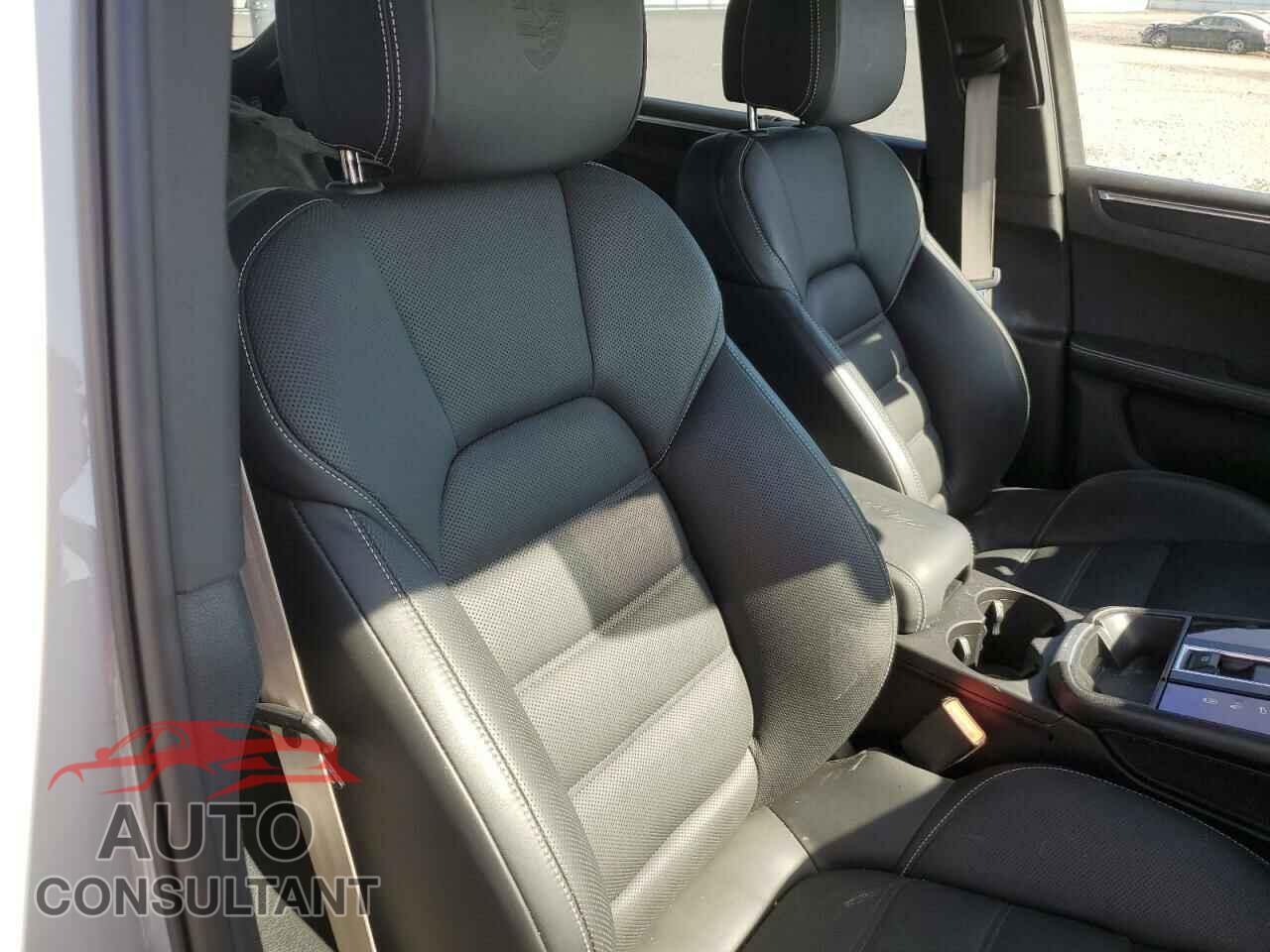 PORSCHE MACAN 2022 - WP1AF2A50NLB30793