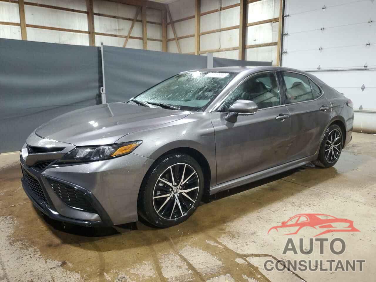 TOYOTA CAMRY 2022 - 4T1G11AK9NU712245