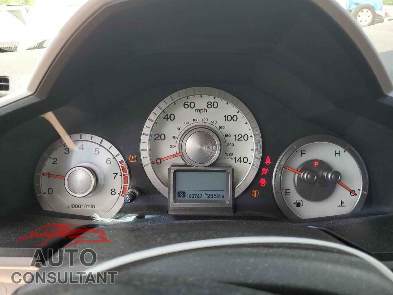 HONDA PILOT 2011 - 5FNYF4H93BB068664