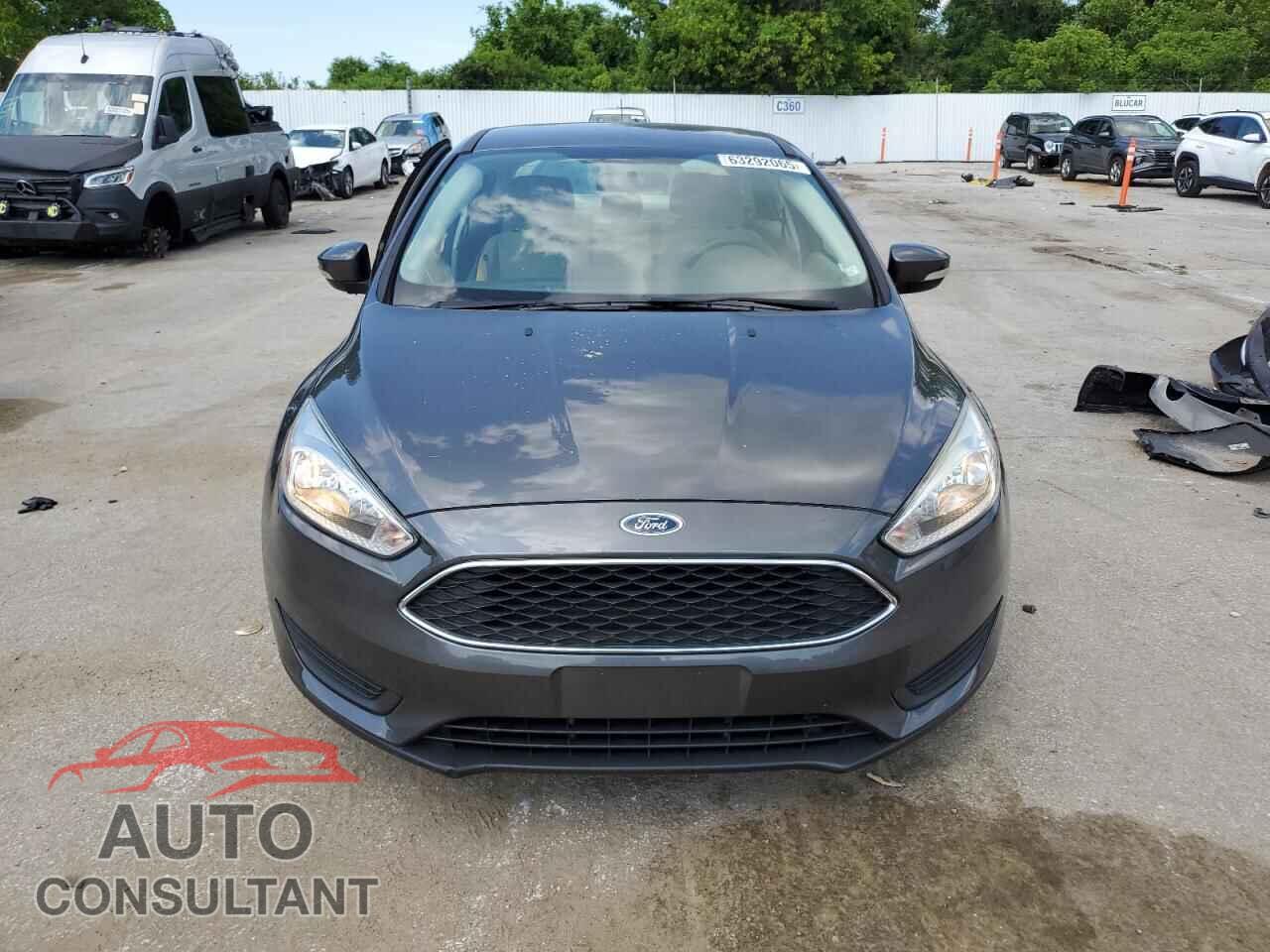 FORD FOCUS 2017 - 1FADP3F22HL303577
