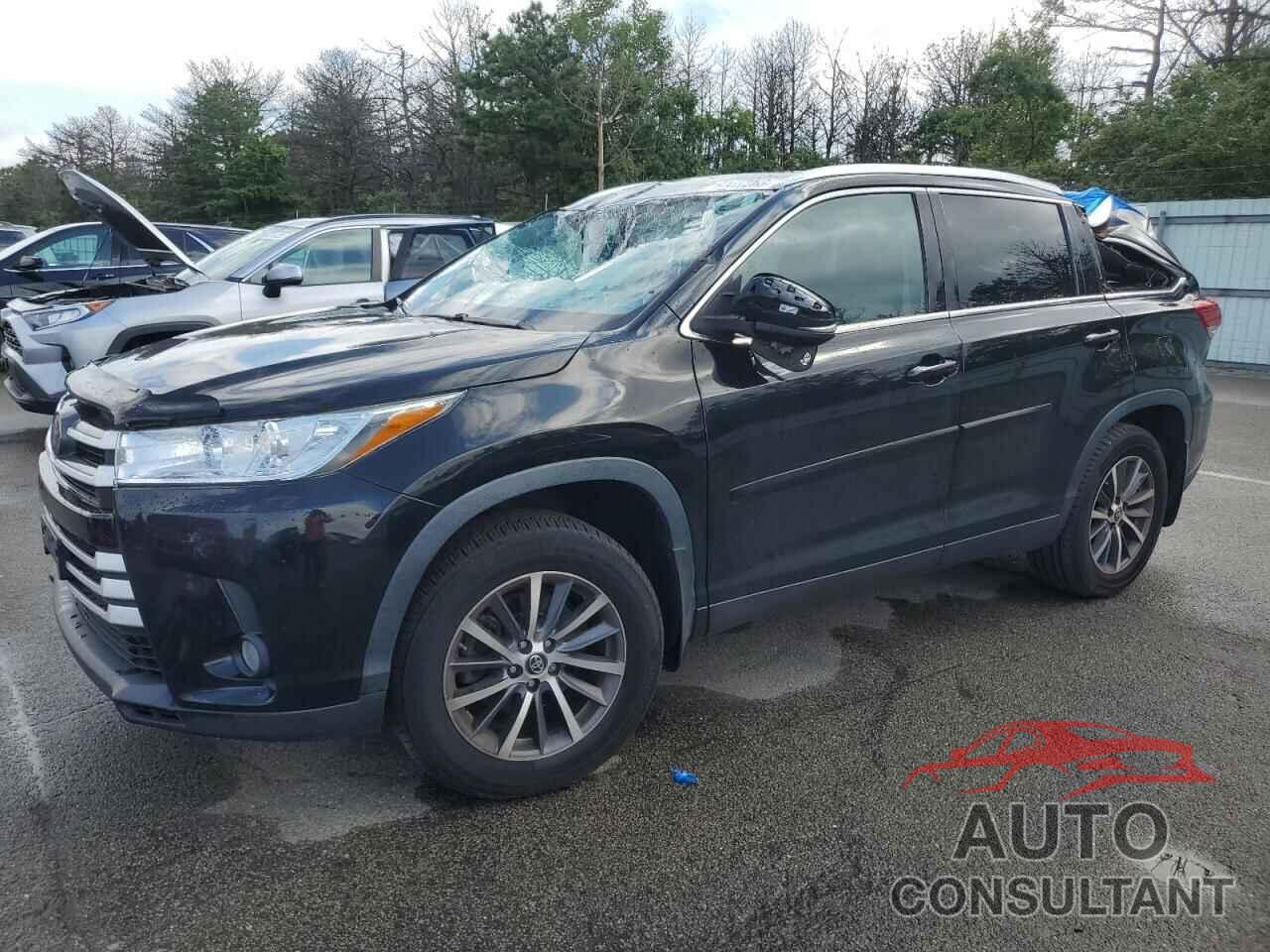 TOYOTA HIGHLANDER 2019 - 5TDJZRFH0KS572486