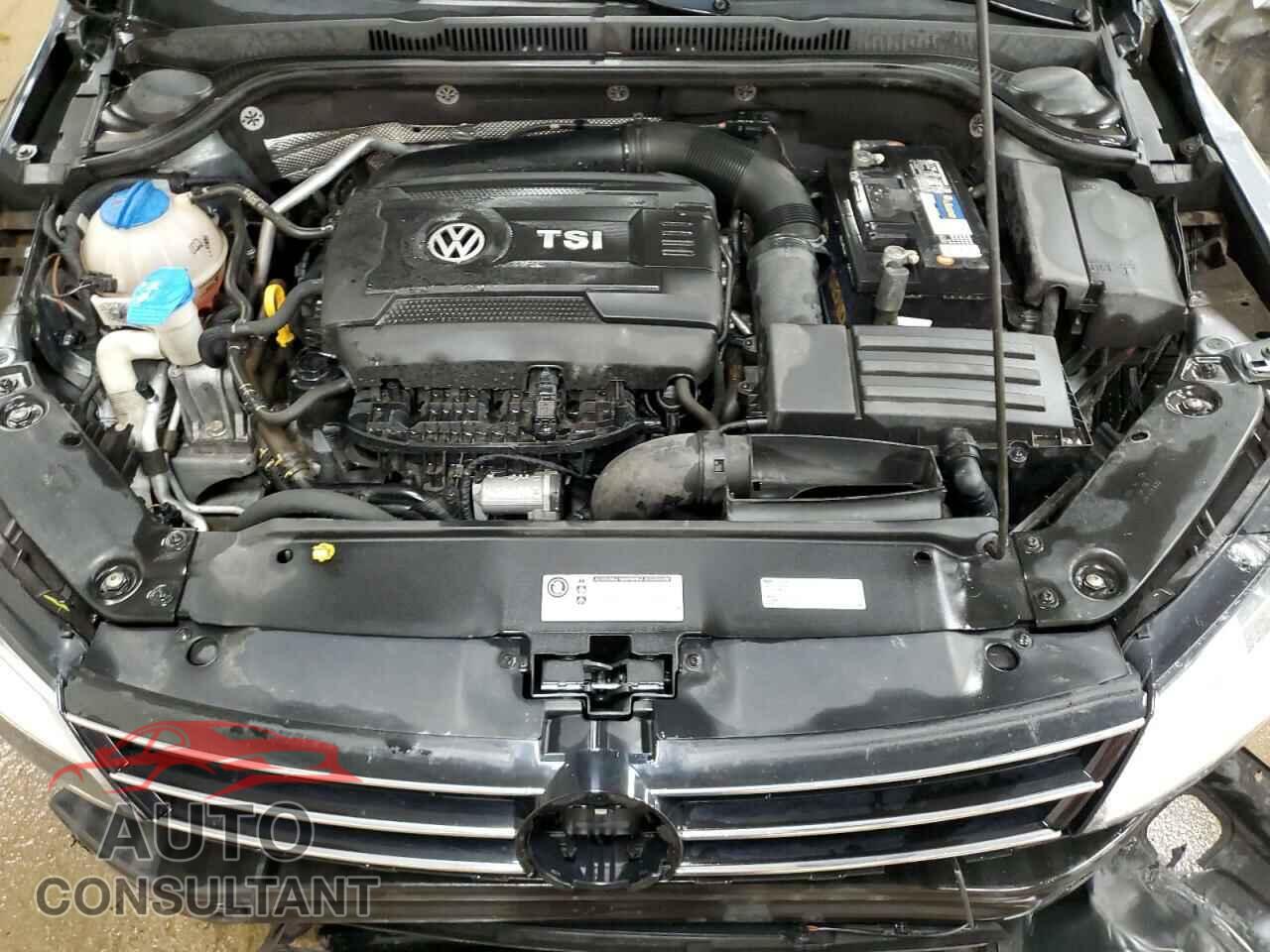 VOLKSWAGEN JETTA 2017 - 3VWL17AJ1HM371300