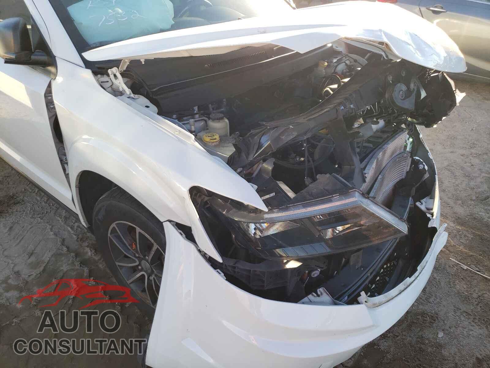 DODGE JOURNEY 2017 - 3C4PDCAB7HT577532