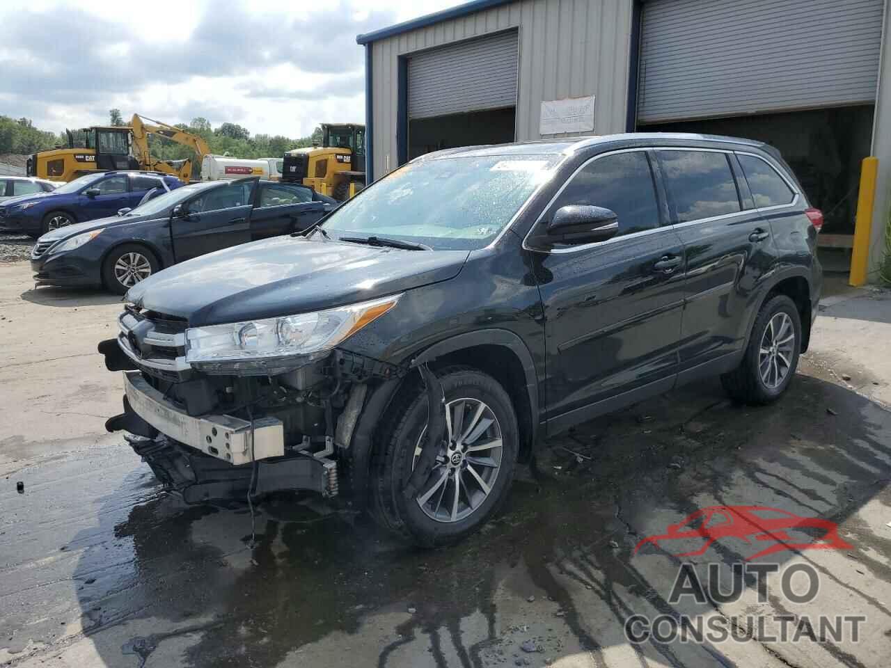 TOYOTA HIGHLANDER 2019 - 5TDJZRFH5KS707221