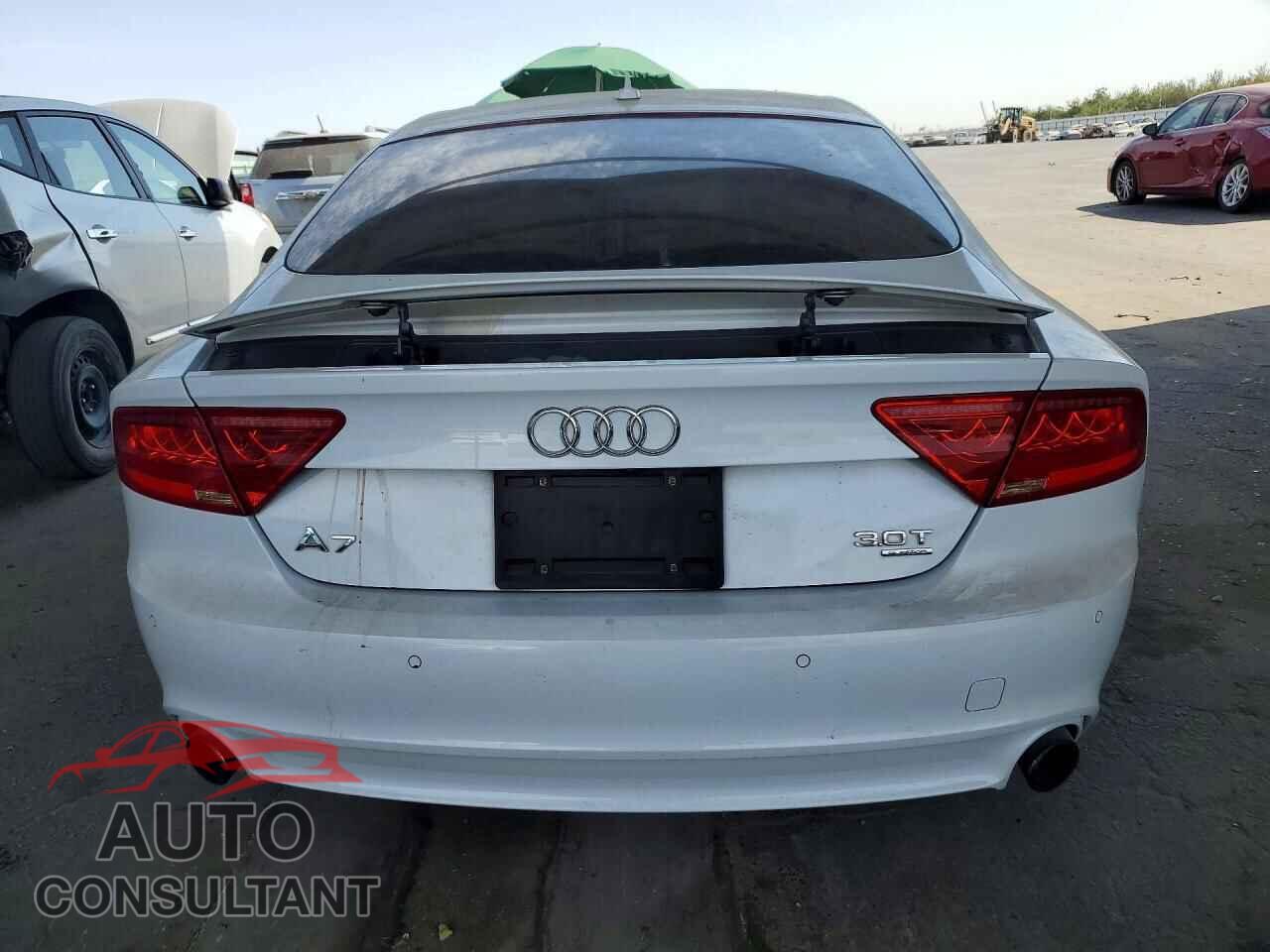 AUDI A7 2013 - WAUYGAFC2DN052368