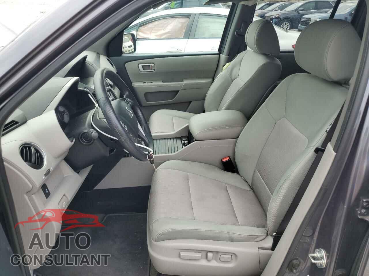 HONDA PILOT 2015 - 5FNYF4H32FB032238