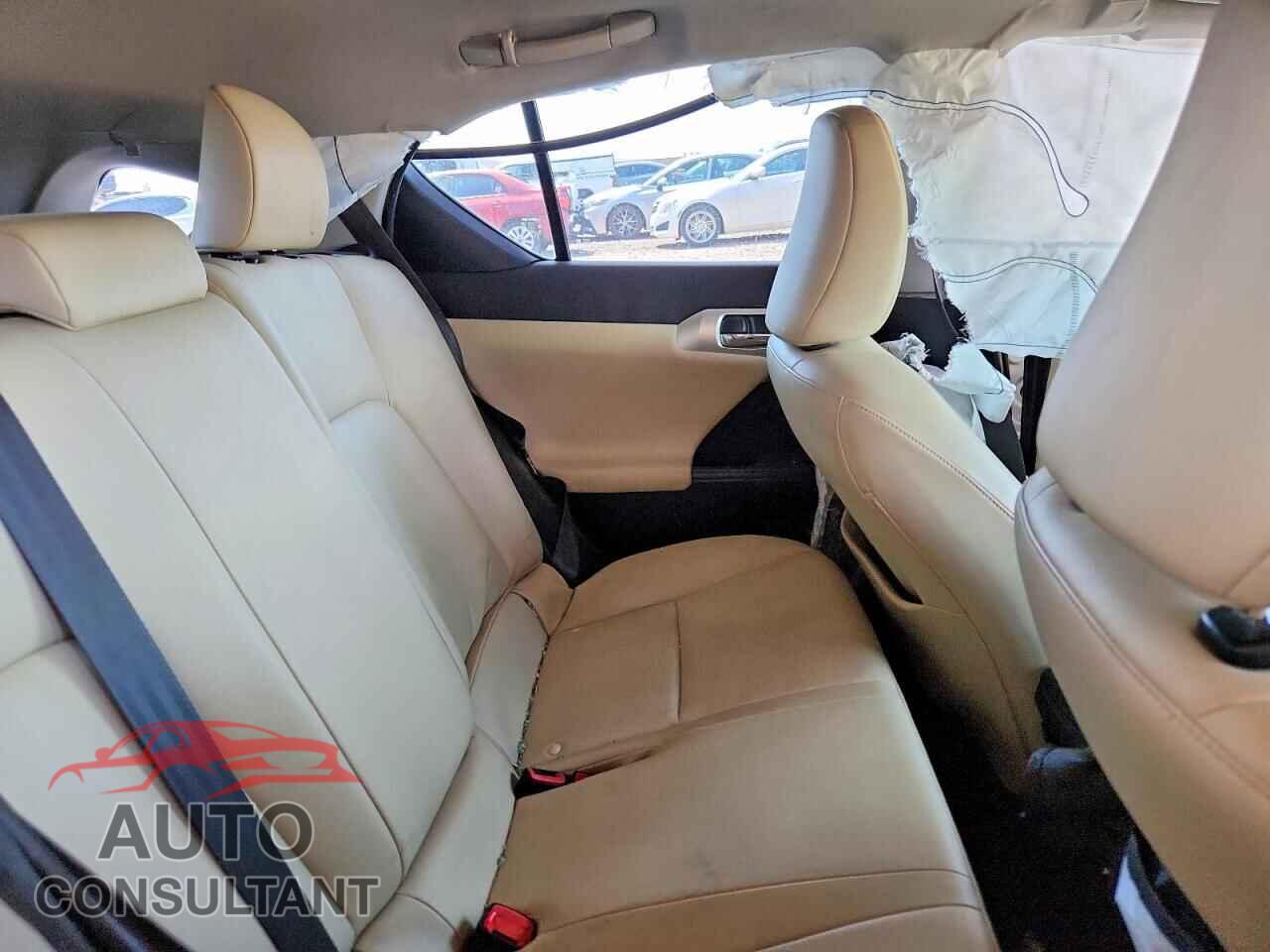 LEXUS CT 200 2012 - JTHKD5BH2C2095987