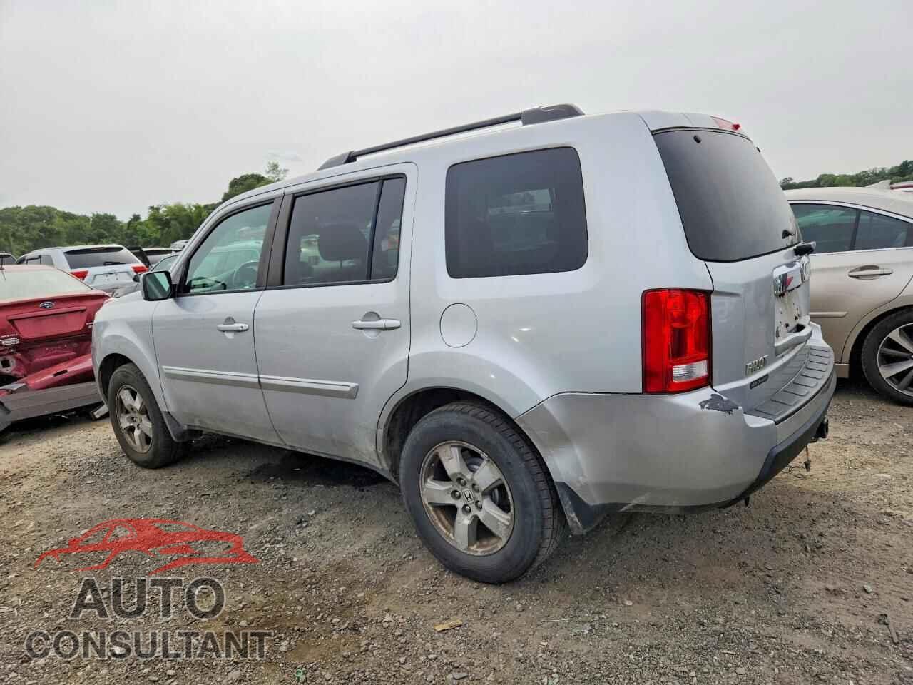 HONDA PILOT 2011 - 5FNYF4H76BB086025