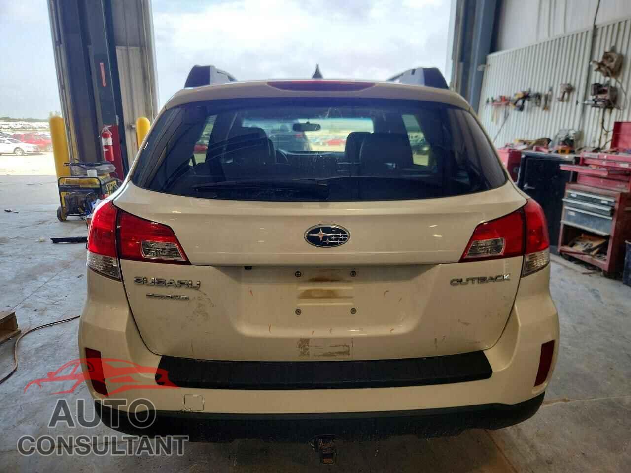 SUBARU OUTBACK 2014 - 4S4BRCLC2E3271746