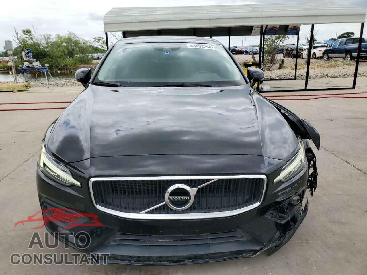 VOLVO S60 2021 - 7JRA22TK1MG096324
