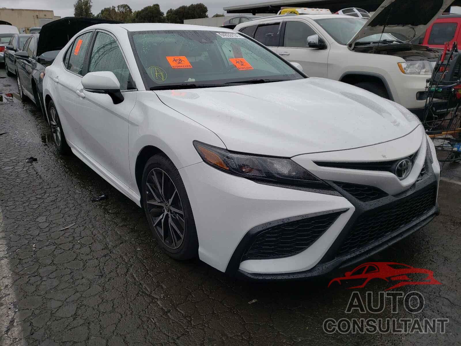 TOYOTA CAMRY 2021 - 4T1T11AK7MU529388