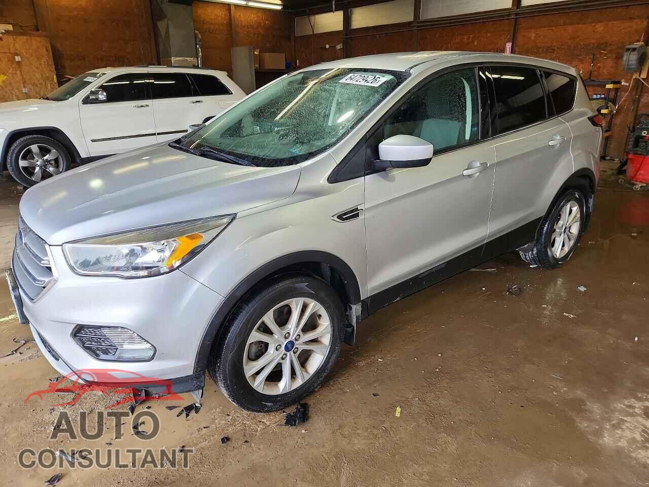 FORD ESCAPE 2017 - 1FMCU9GD1HUD99242
