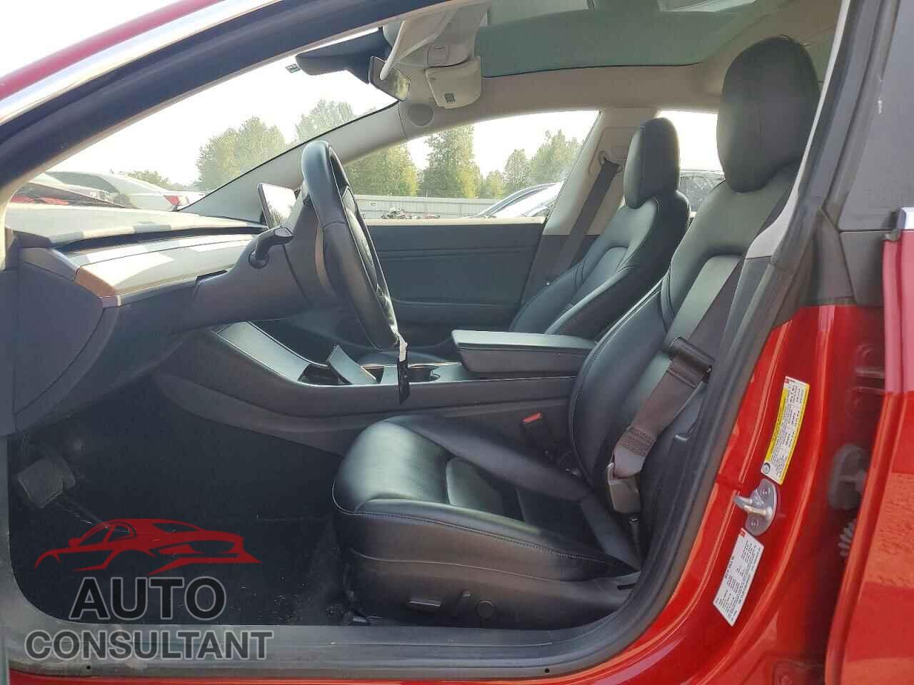 TESLA MODEL 3 2018 - 5YJ3E1EA0JF045707