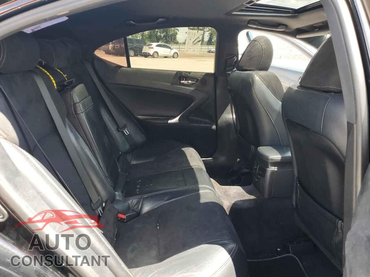 LEXUS IS 2011 - JTHBF5C24B5138341