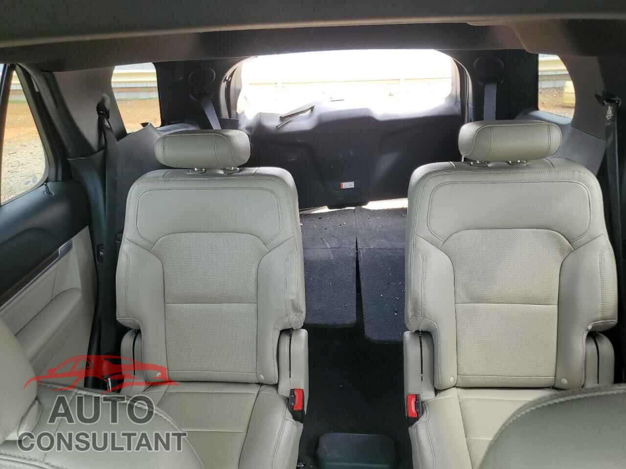 FORD EXPLORER 2018 - 1FM5K8F87JGB40031