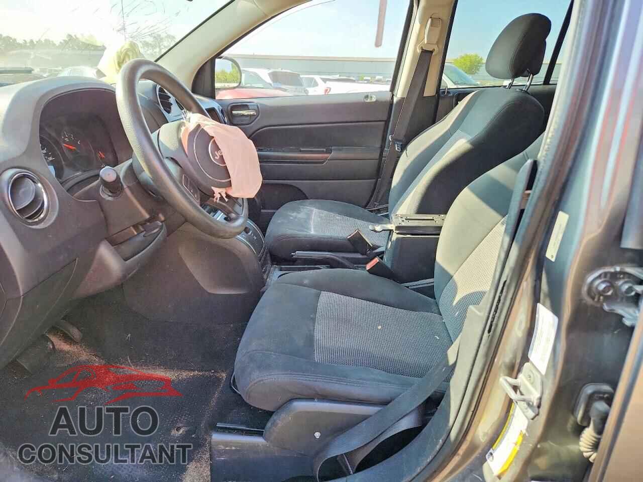 JEEP COMPASS 2011 - 1J4NF1FB6BD218226