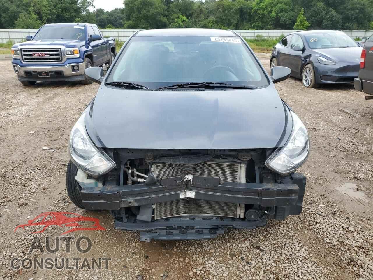 HYUNDAI ACCENT 2013 - KMHCT5AE5DU086590