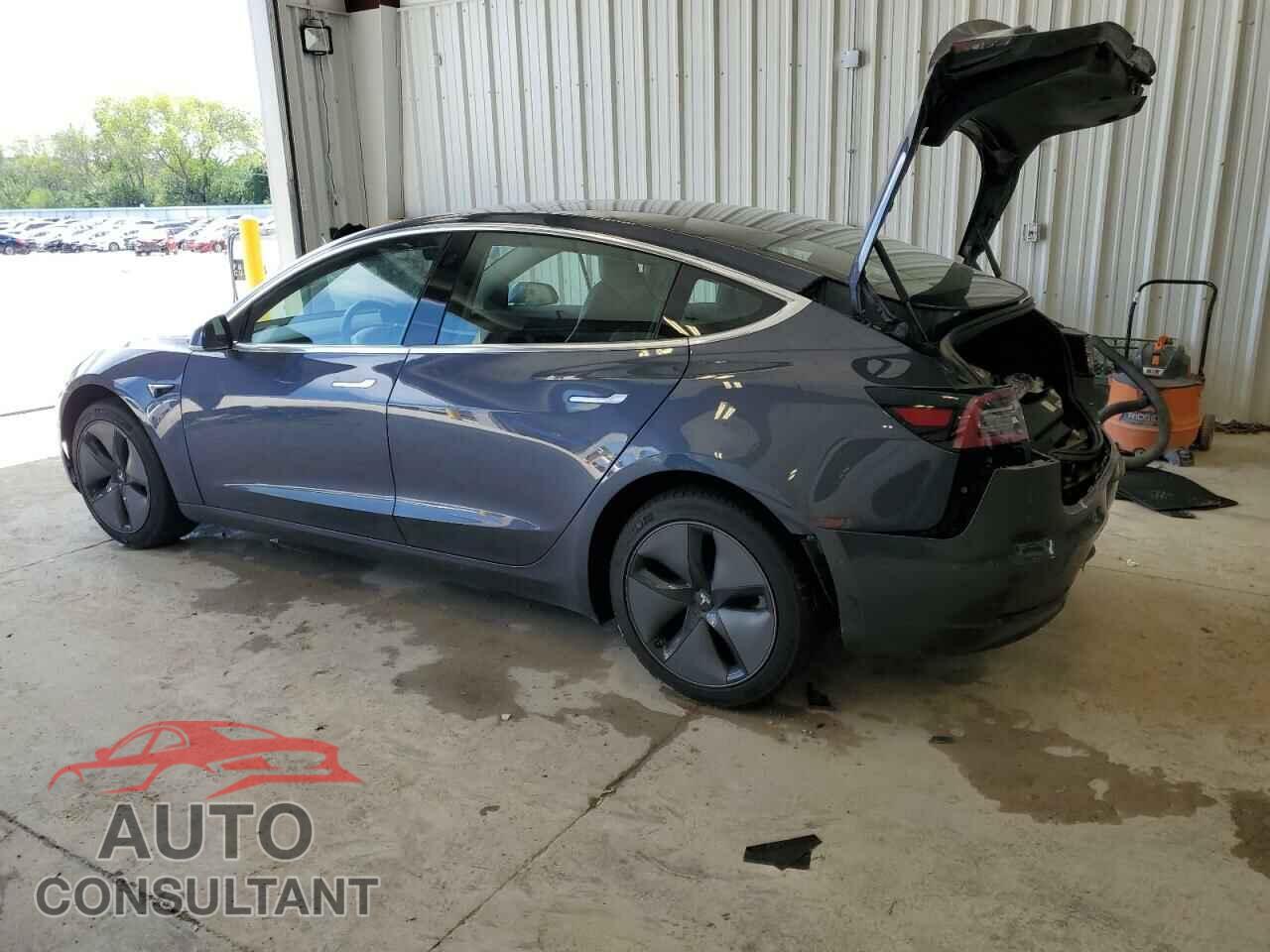 TESLA MODEL 3 2020 - 5YJ3E1EB6LF646261