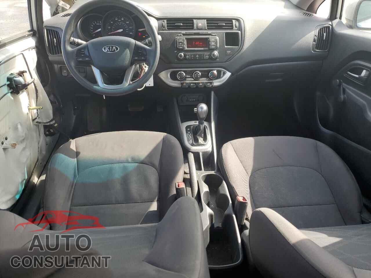 KIA RIO 2013 - KNADM4A38D6138147