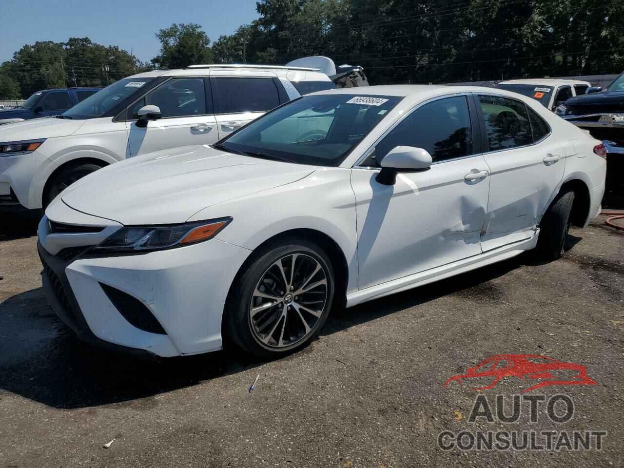 TOYOTA CAMRY 2020 - 4T1G11AK7LU330115