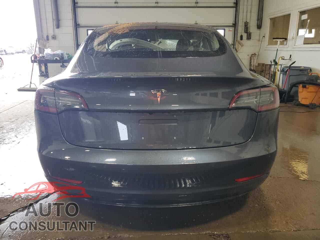 TESLA MODEL 3 2018 - 5YJ3E1EA4JF021751