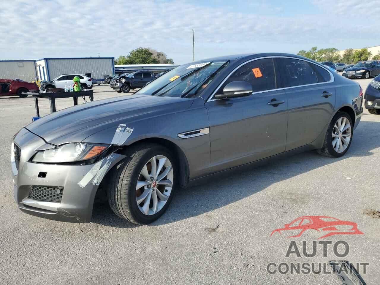 JAGUAR XF 2017 - SAJBD4BNXHCY42630