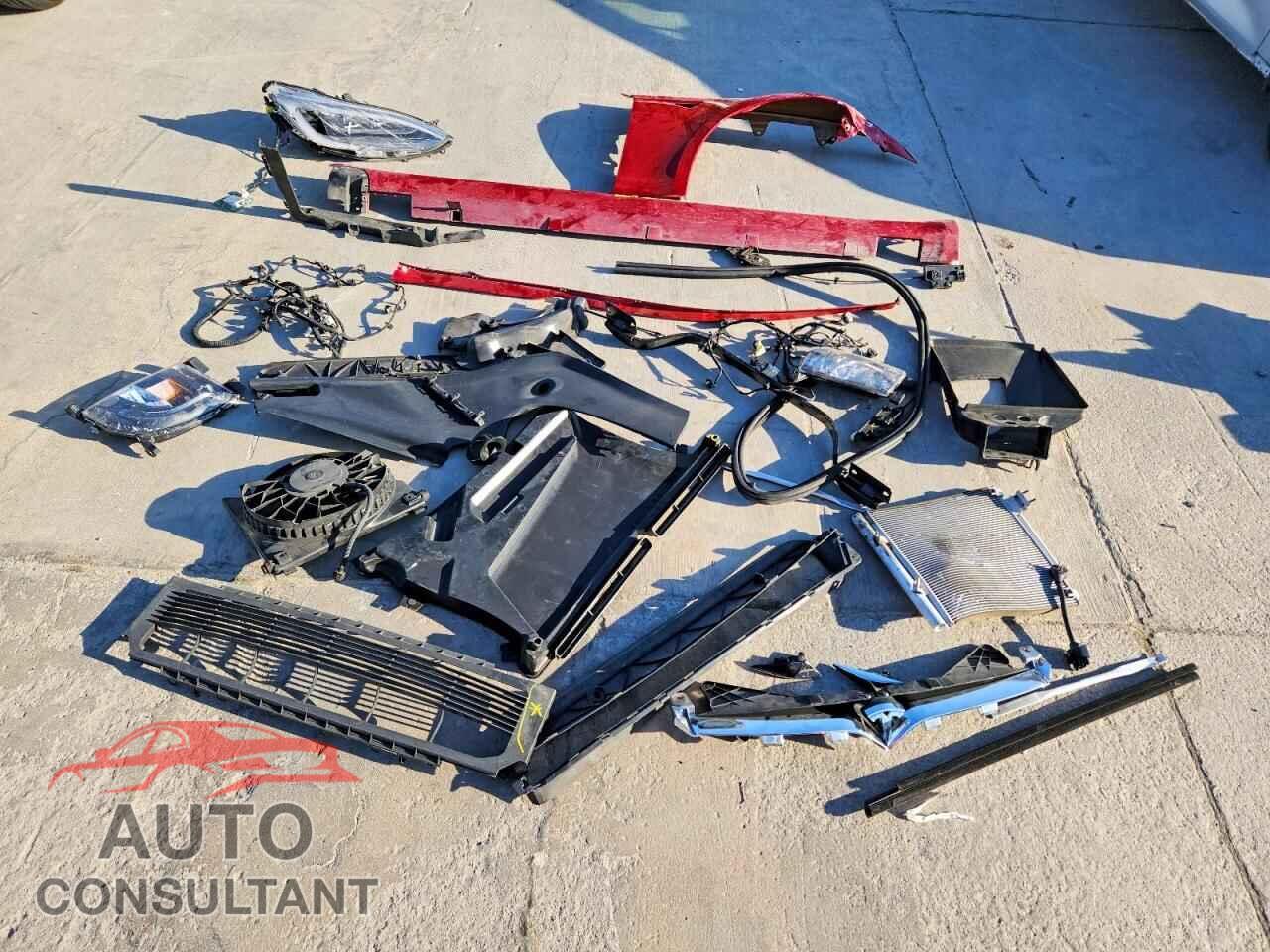 TESLA MODEL S 2021 - 5YJSA1E26MF424943