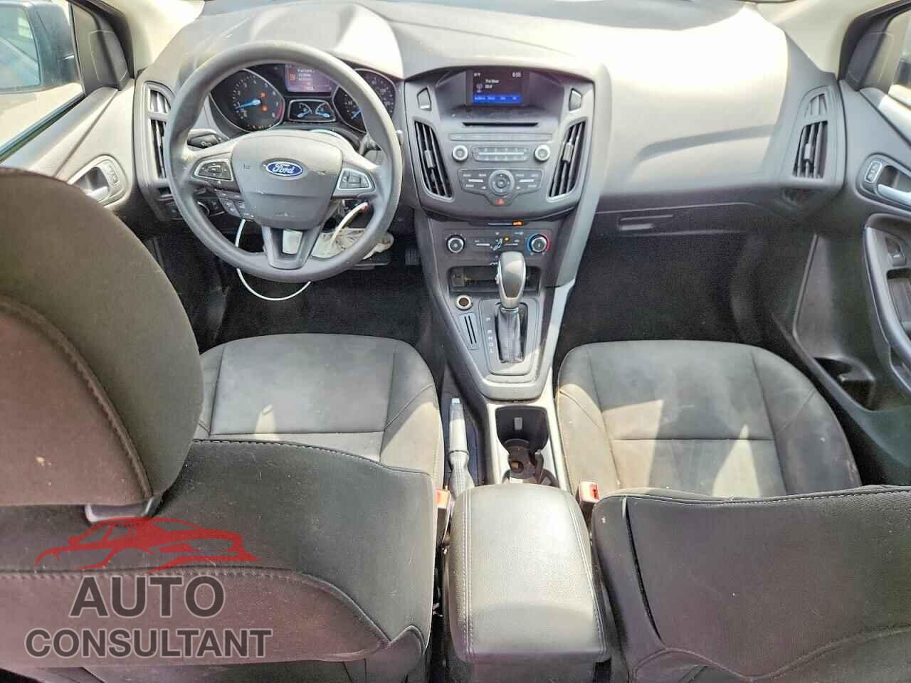 FORD FOCUS 2017 - 1FADP3F21HL229388