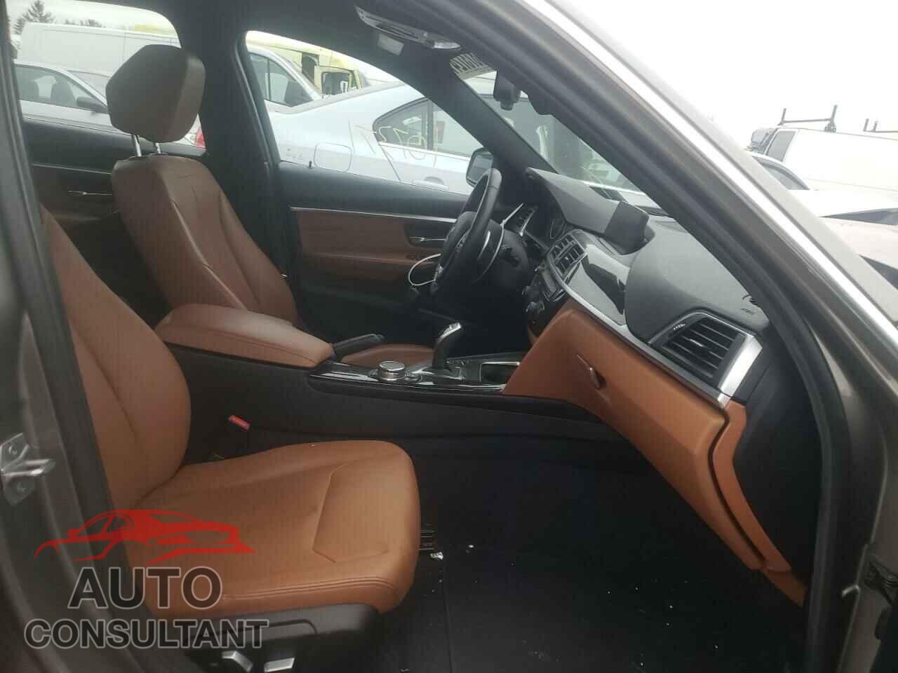 BMW 3 SERIES 2016 - WBA8E3G57GNU00655