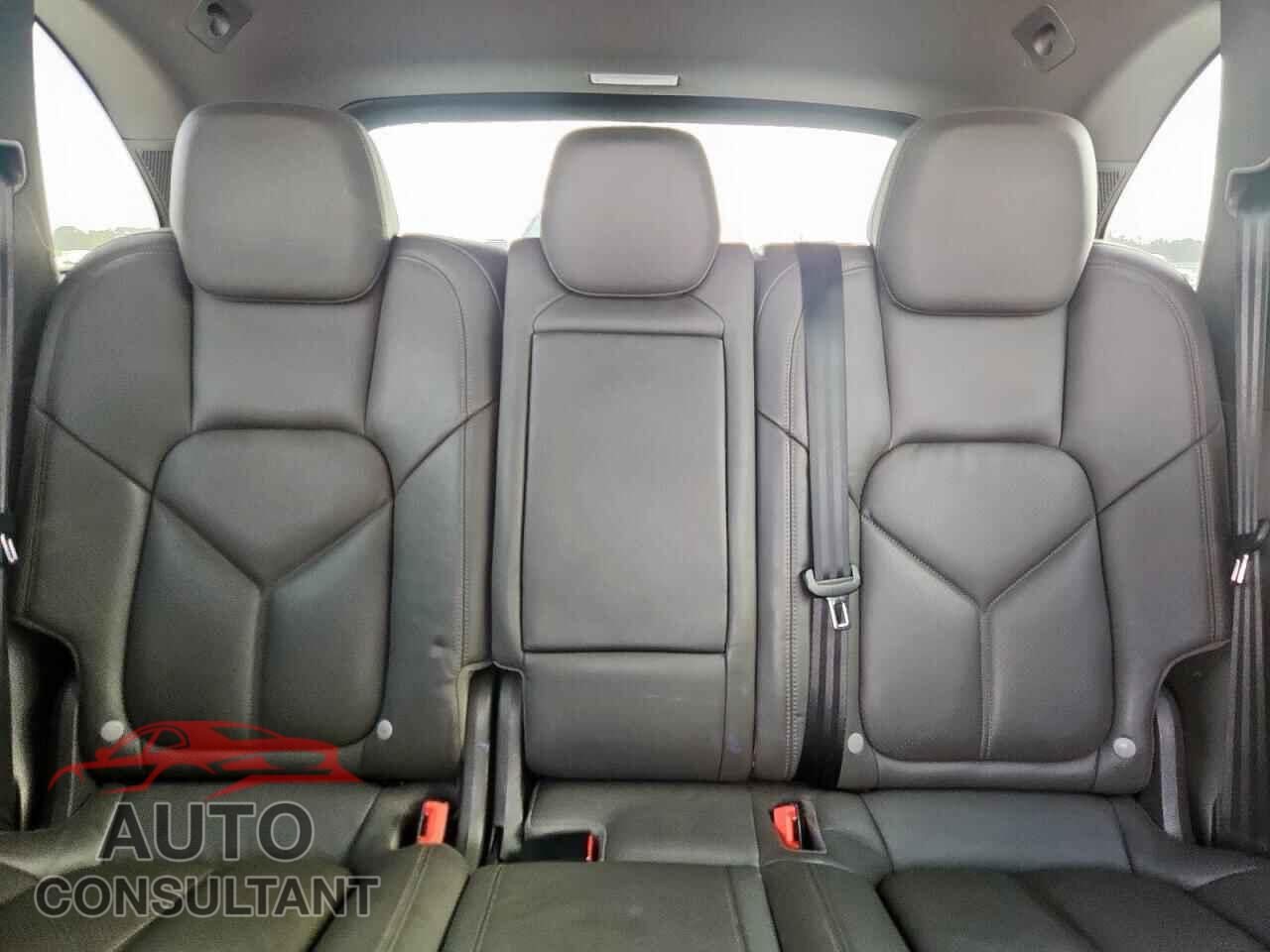 PORSCHE CAYENNE 2016 - WP1AE2A24GLA64521