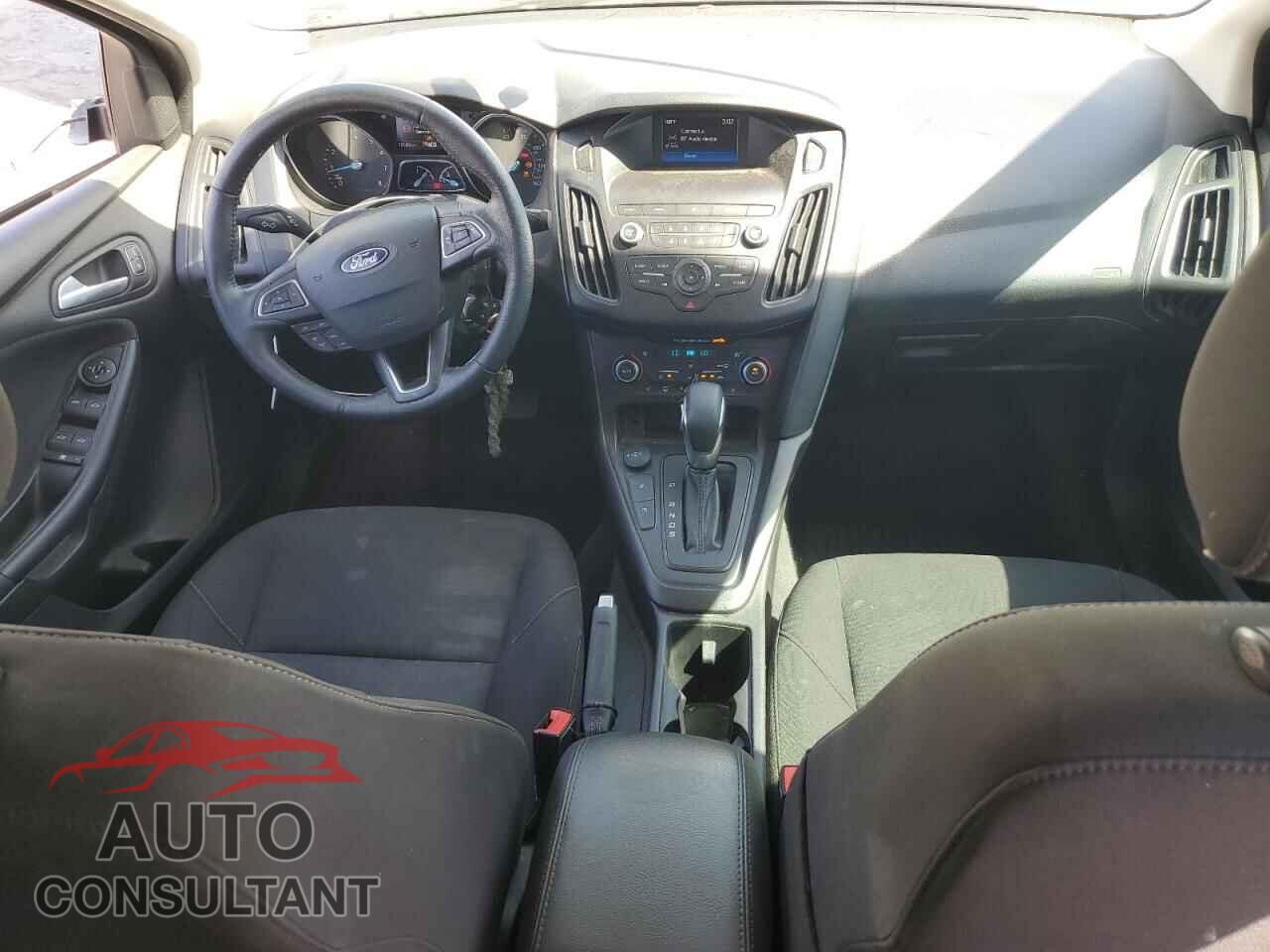 FORD FOCUS 2018 - 1FADP3FE8JL271279