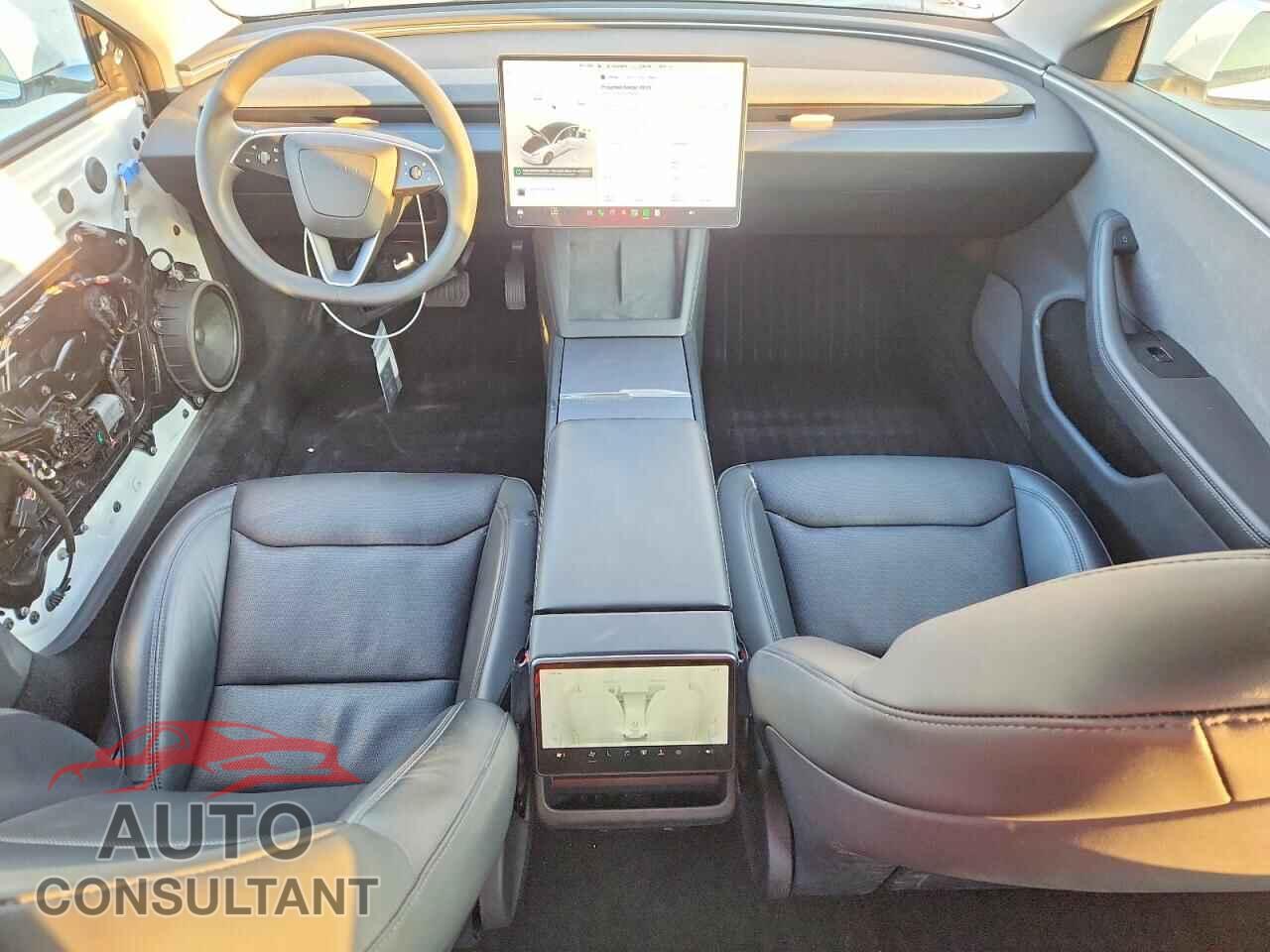 TESLA MODEL 3 2025 - 5YJ3E1EA5SF982957