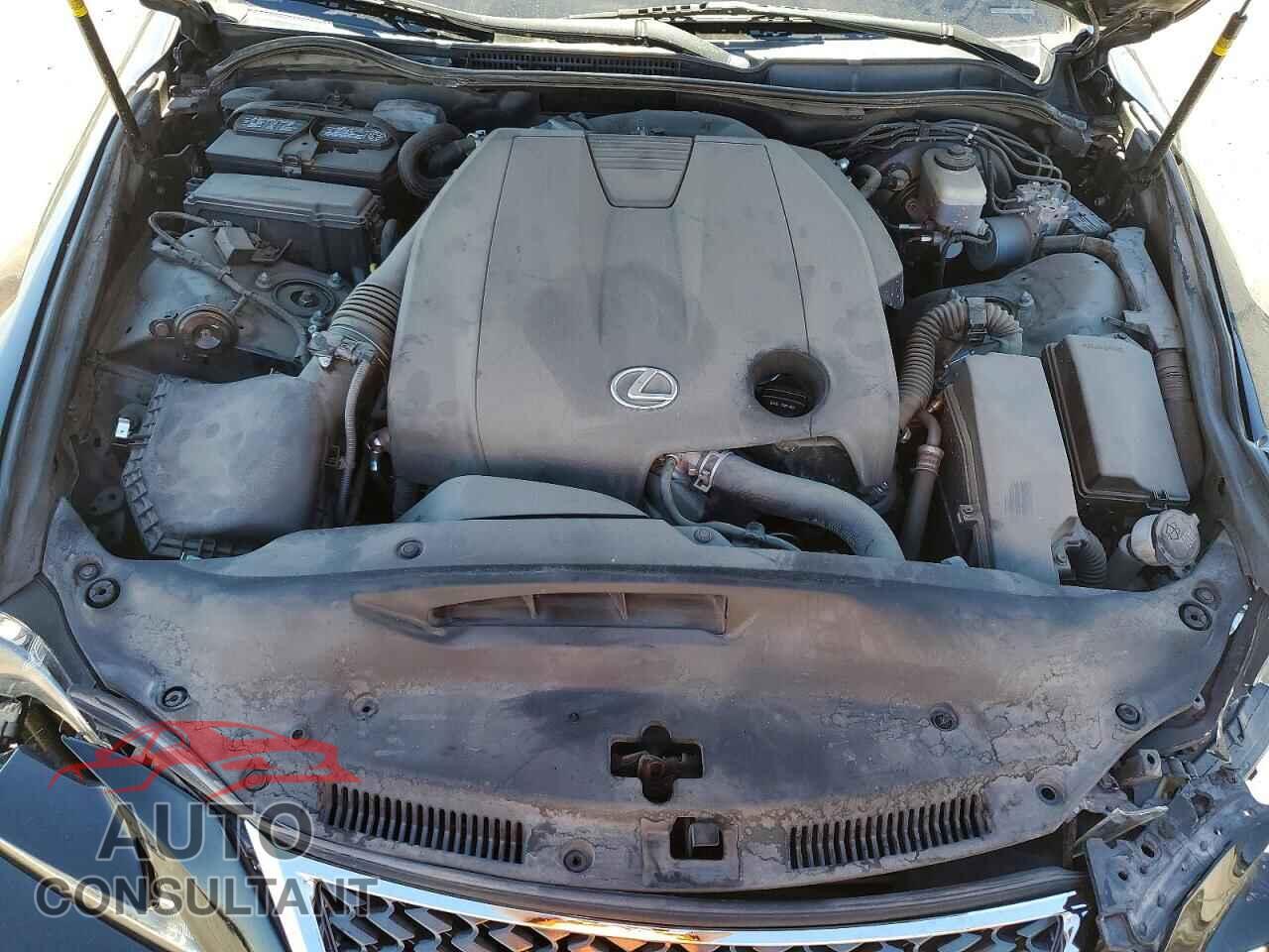 LEXUS IS 2015 - JTHCF1D25F5021949