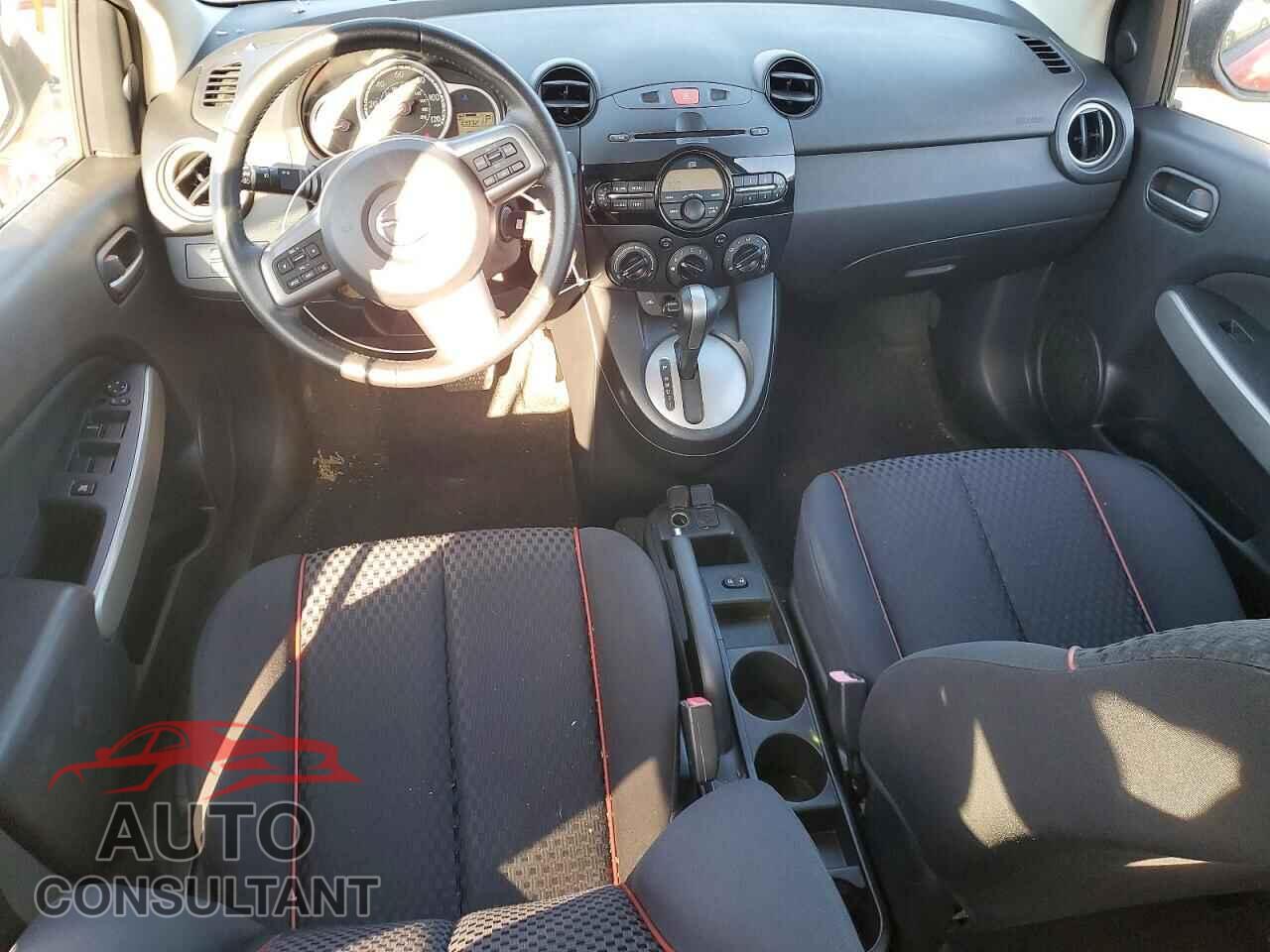 MAZDA 2 2012 - JM1DE1LZ1C0136385