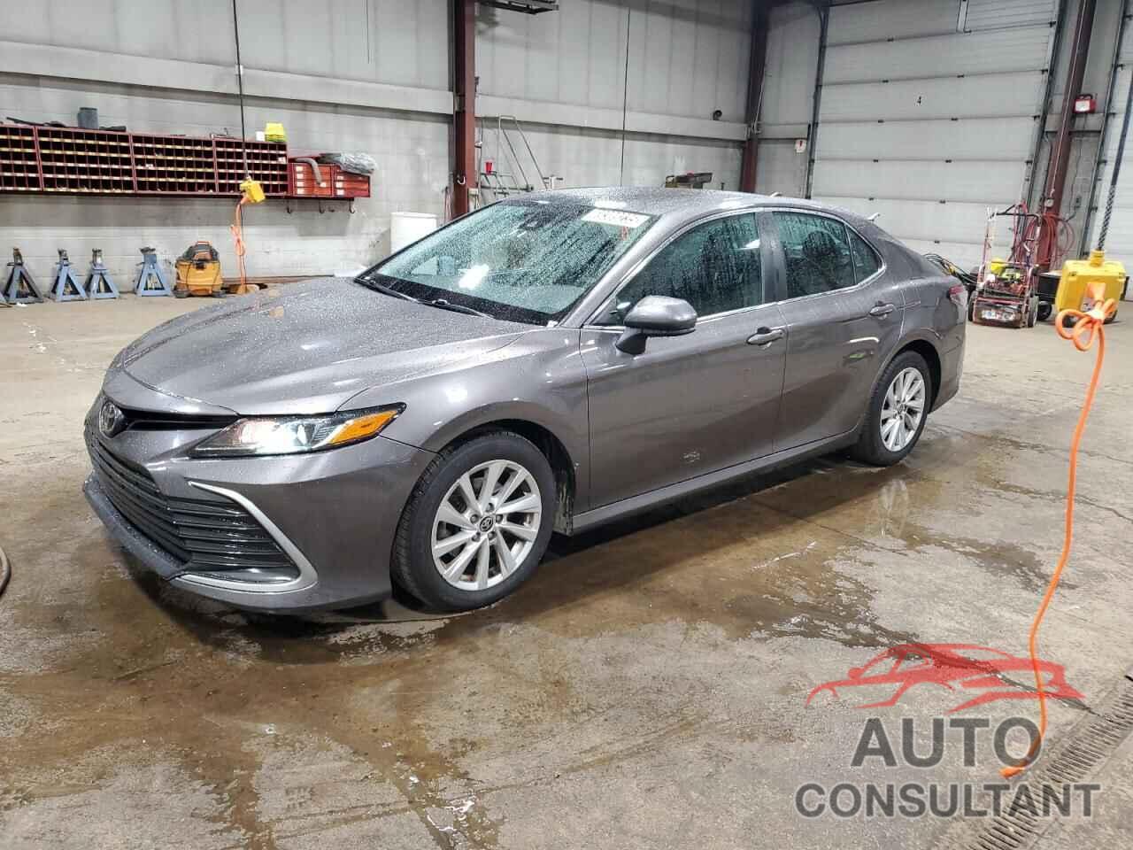 TOYOTA CAMRY 2021 - 4T1C11AK4MU589354