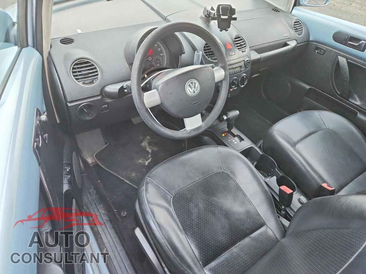 VOLKSWAGEN BEETLE 2010 - 3VWPW3AG6AM010666