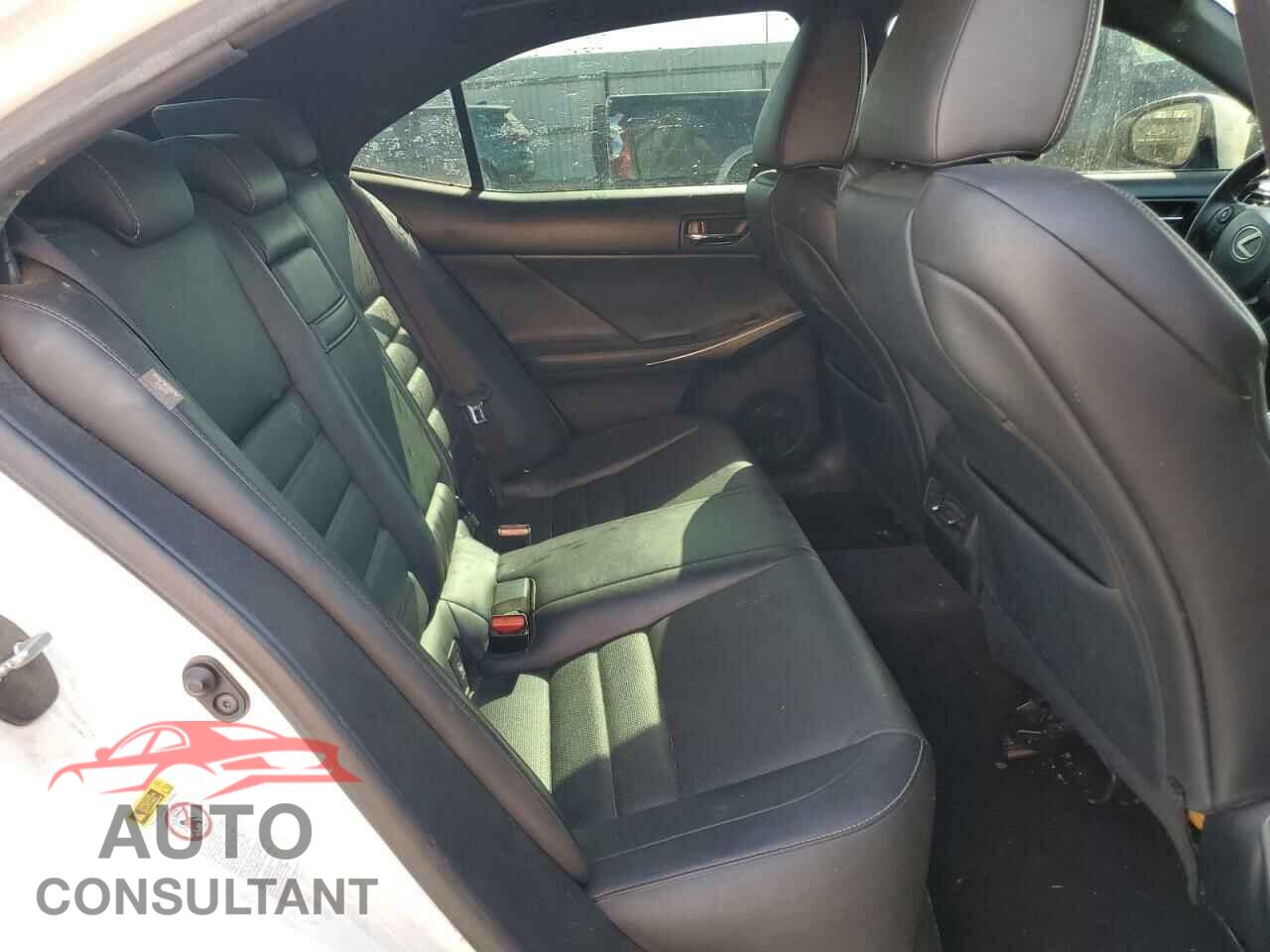 LEXUS IS 2016 - JTHBA1D20G5023278